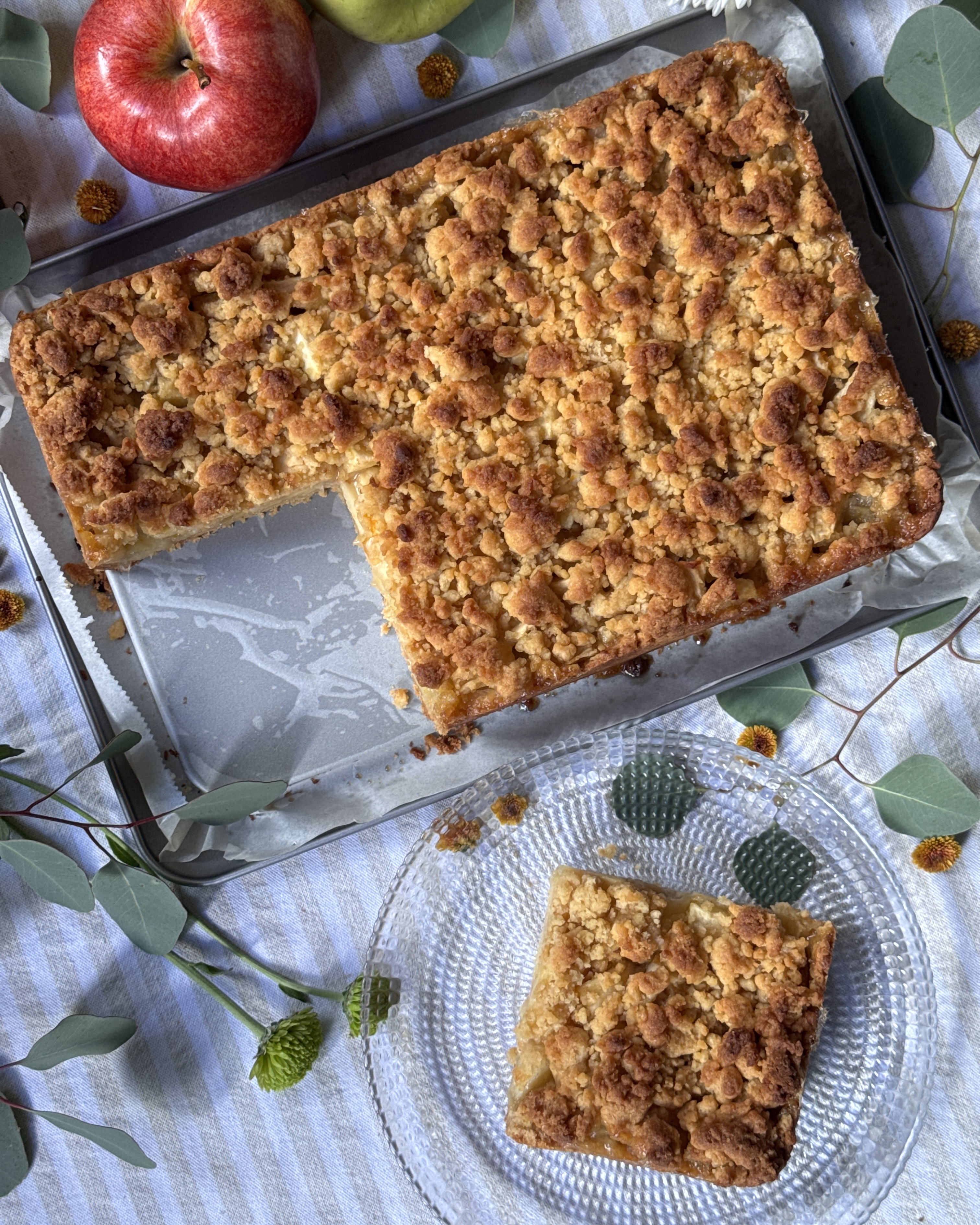 romisbakes recipe Apple crumble