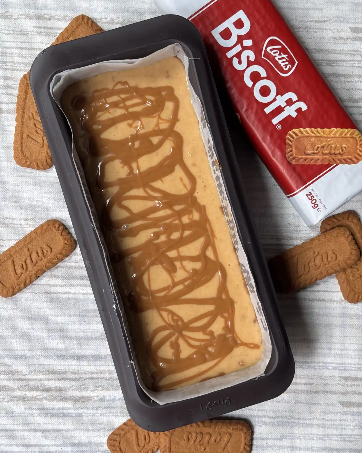 romisbakes recipe Biscoff cake with crumble