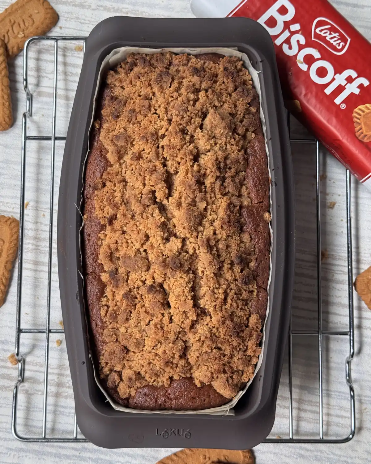 romisbakes recipe Biscoff cake with crumble