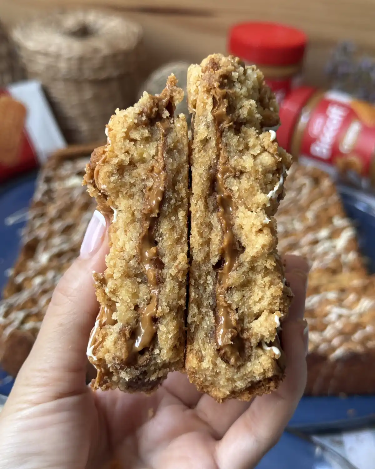 romisbakes receta Crumble de Biscoff y chocolate blanco