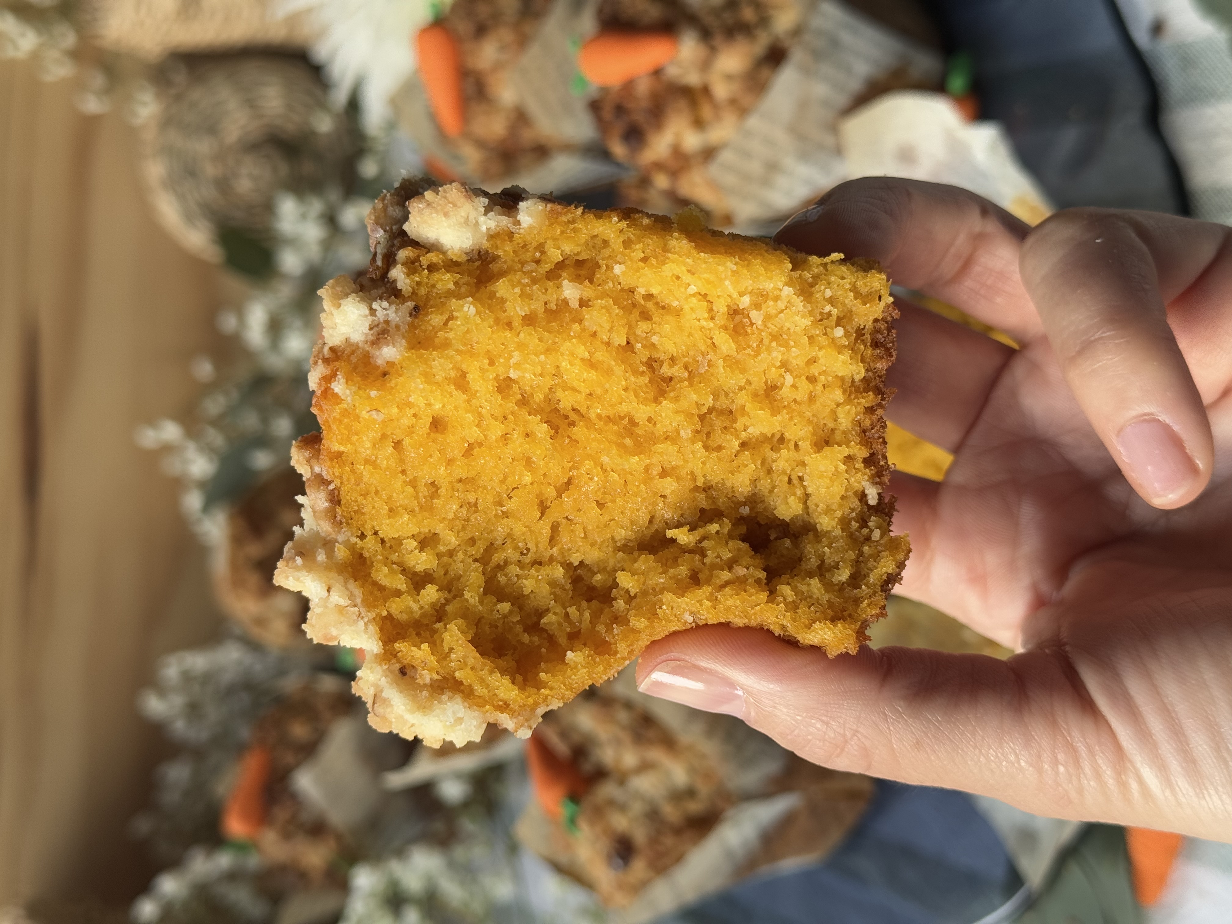 romisbakes receta Muffins de zanahoria con crumble de nueces