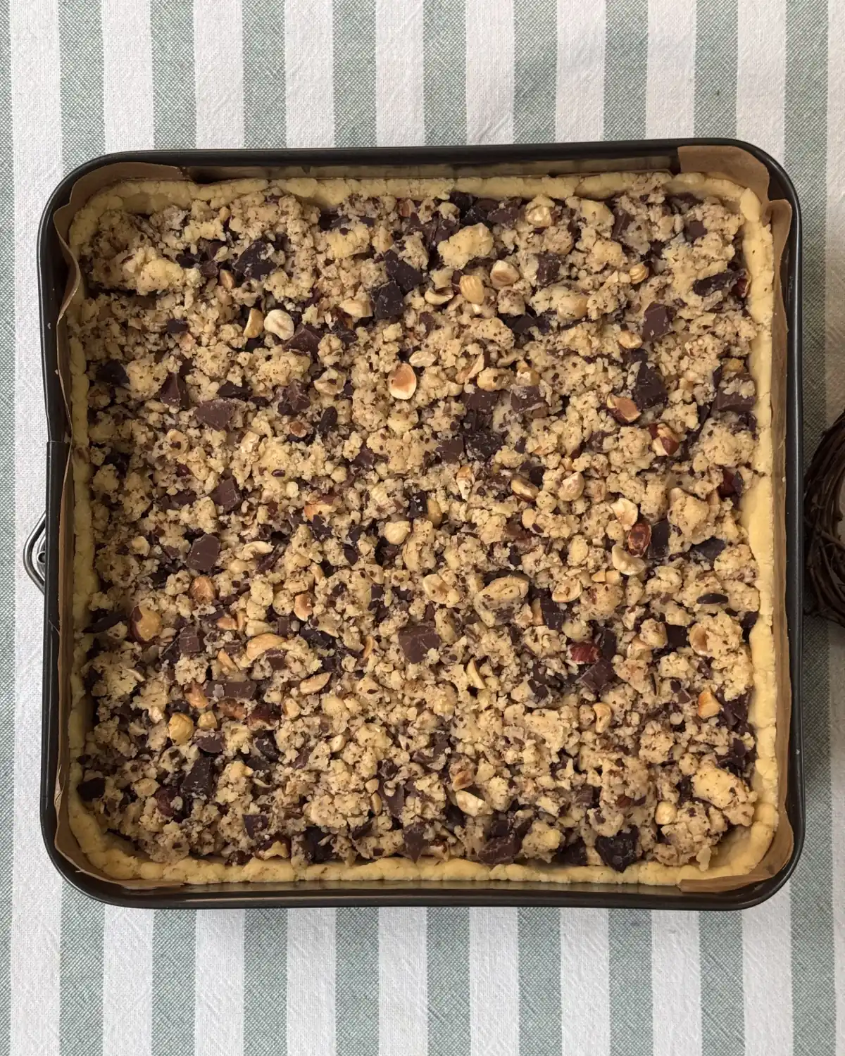 romisbakes recipe Nutella, Chocolate, and Hazelnut Crumble