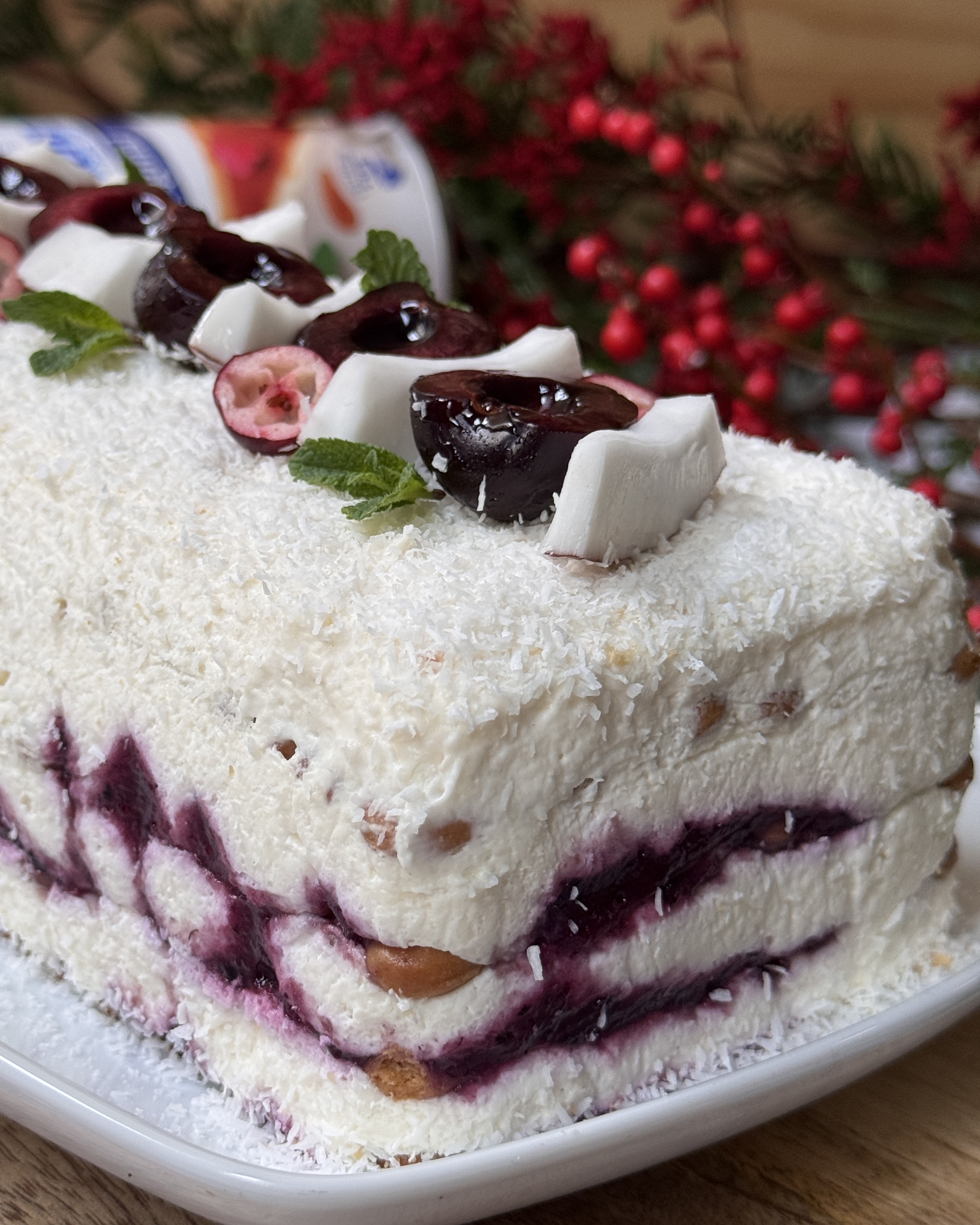 romisbakes receta Tarta de galletas, coco, leche condensada y frutos rojos