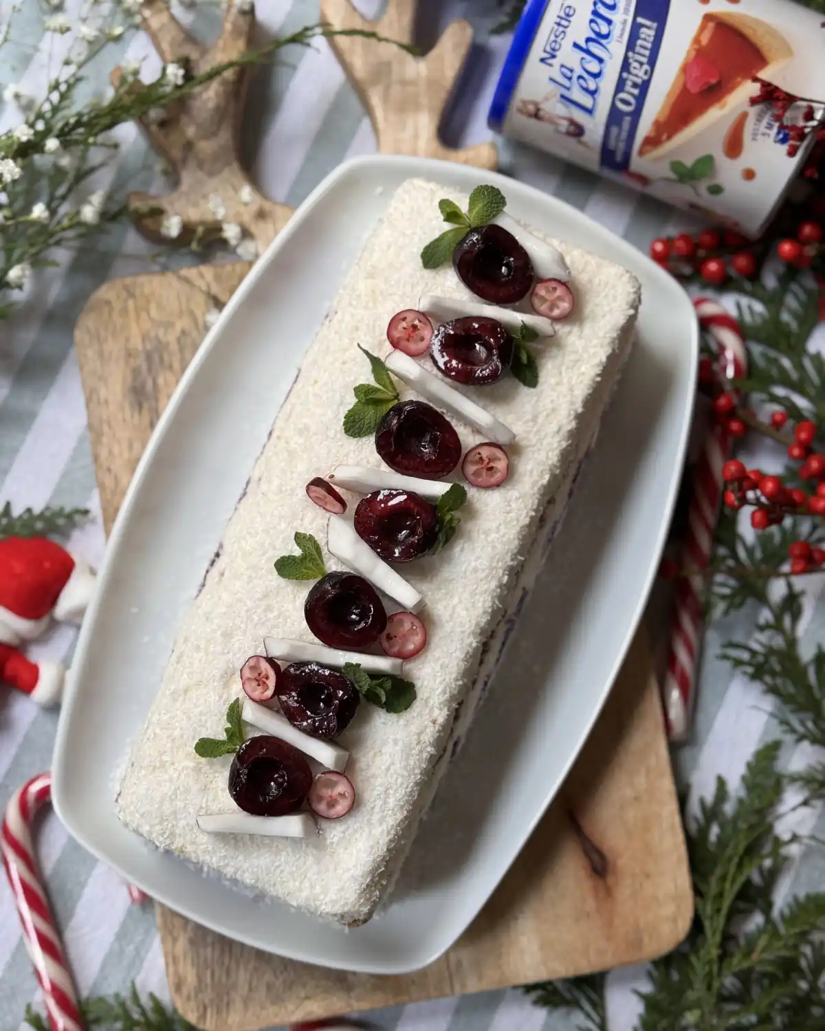 romisbakes receta Tarta de galletas, coco, leche condensada y frutos rojos
