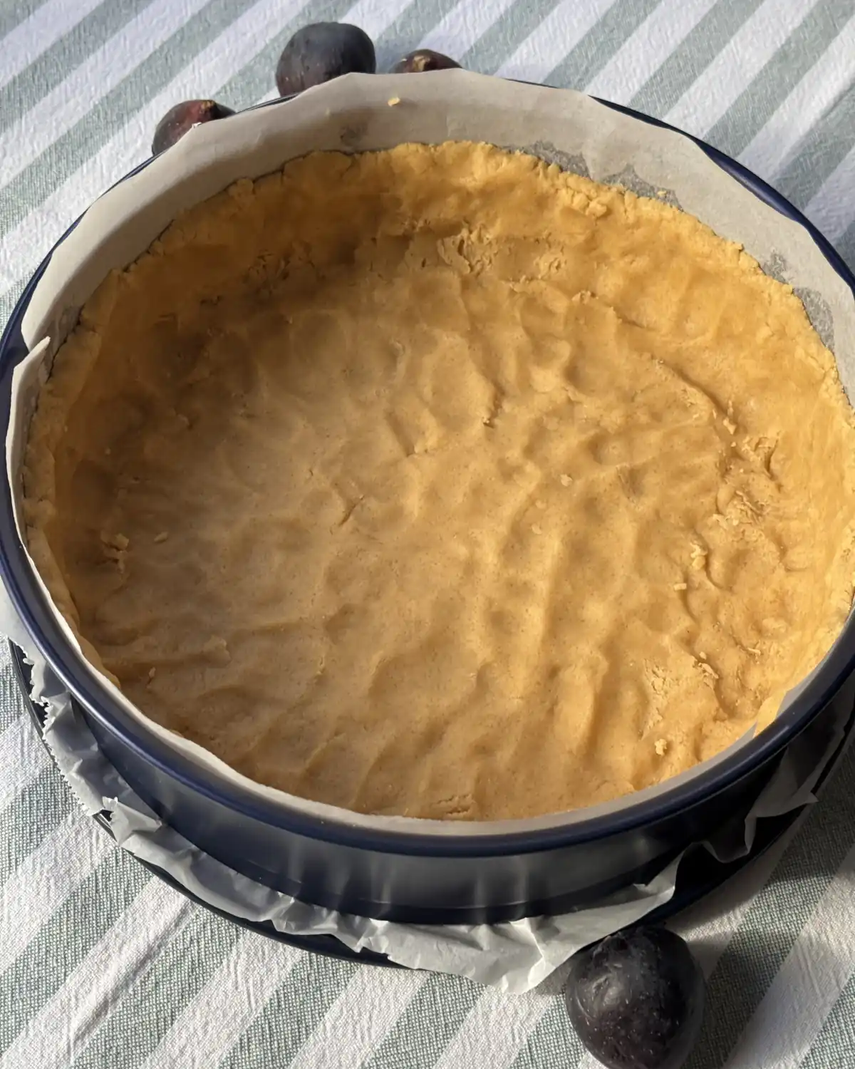 romisbakes recipe Crumble cheesecake with fig jam