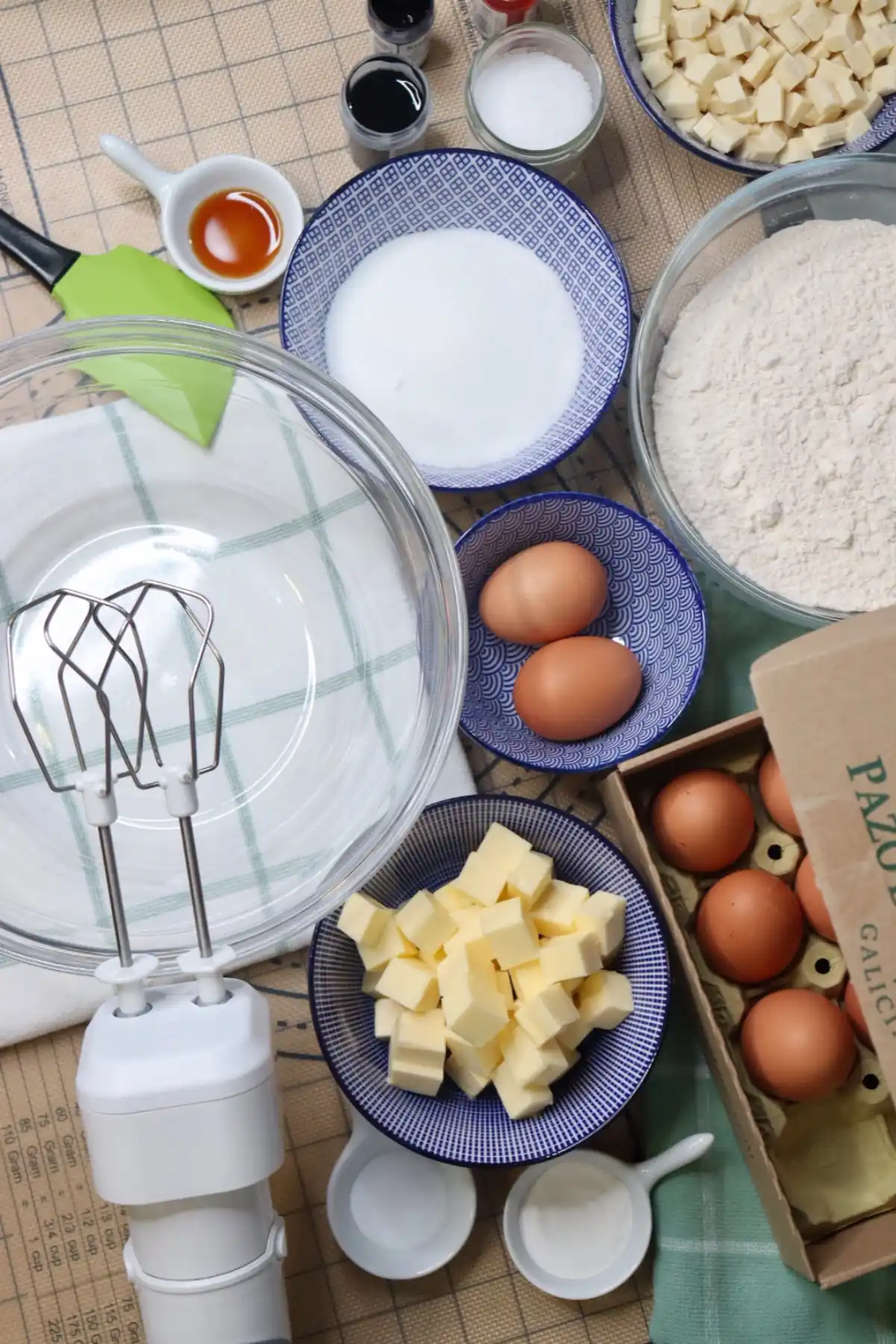 romisbakes recipe Tricolor halloween cookies