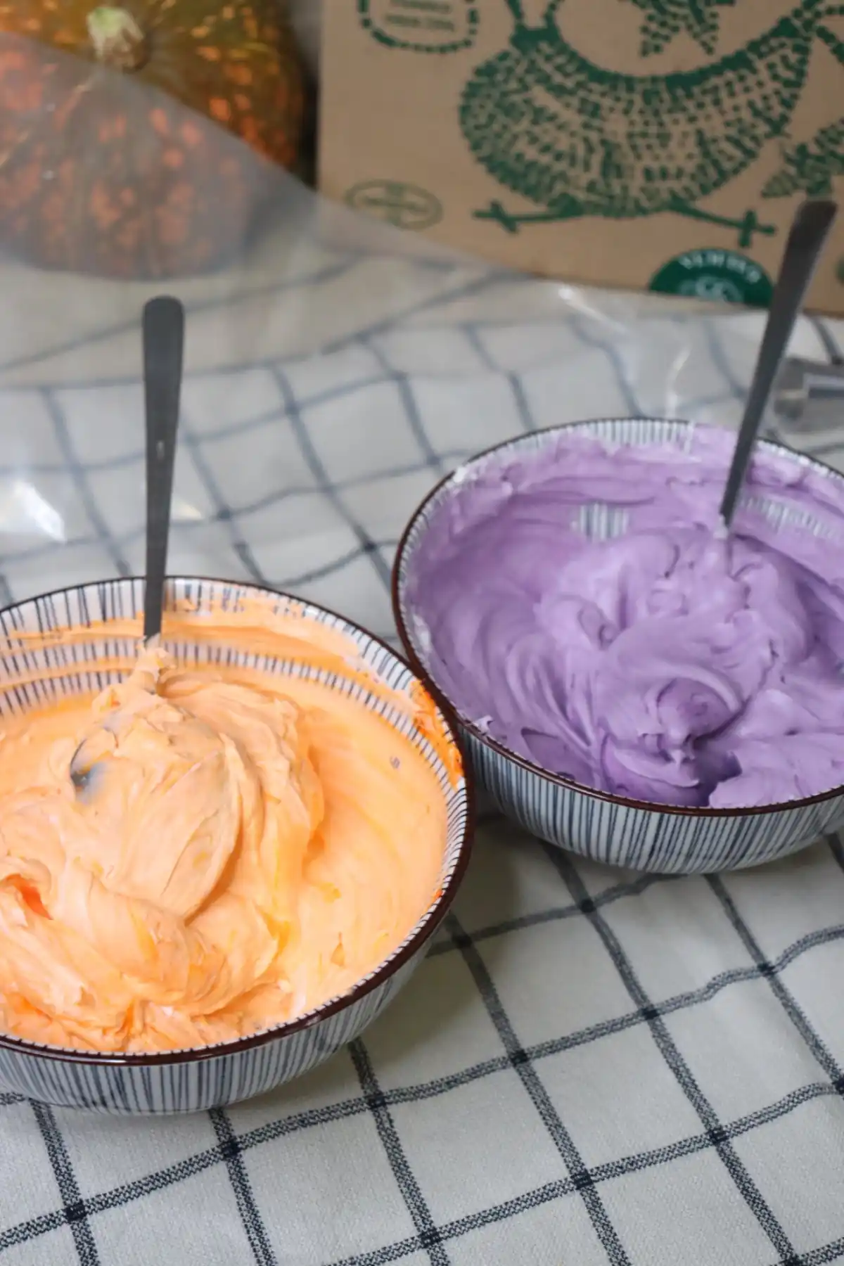 romisbakes receta Cupcakes embrujados de halloween