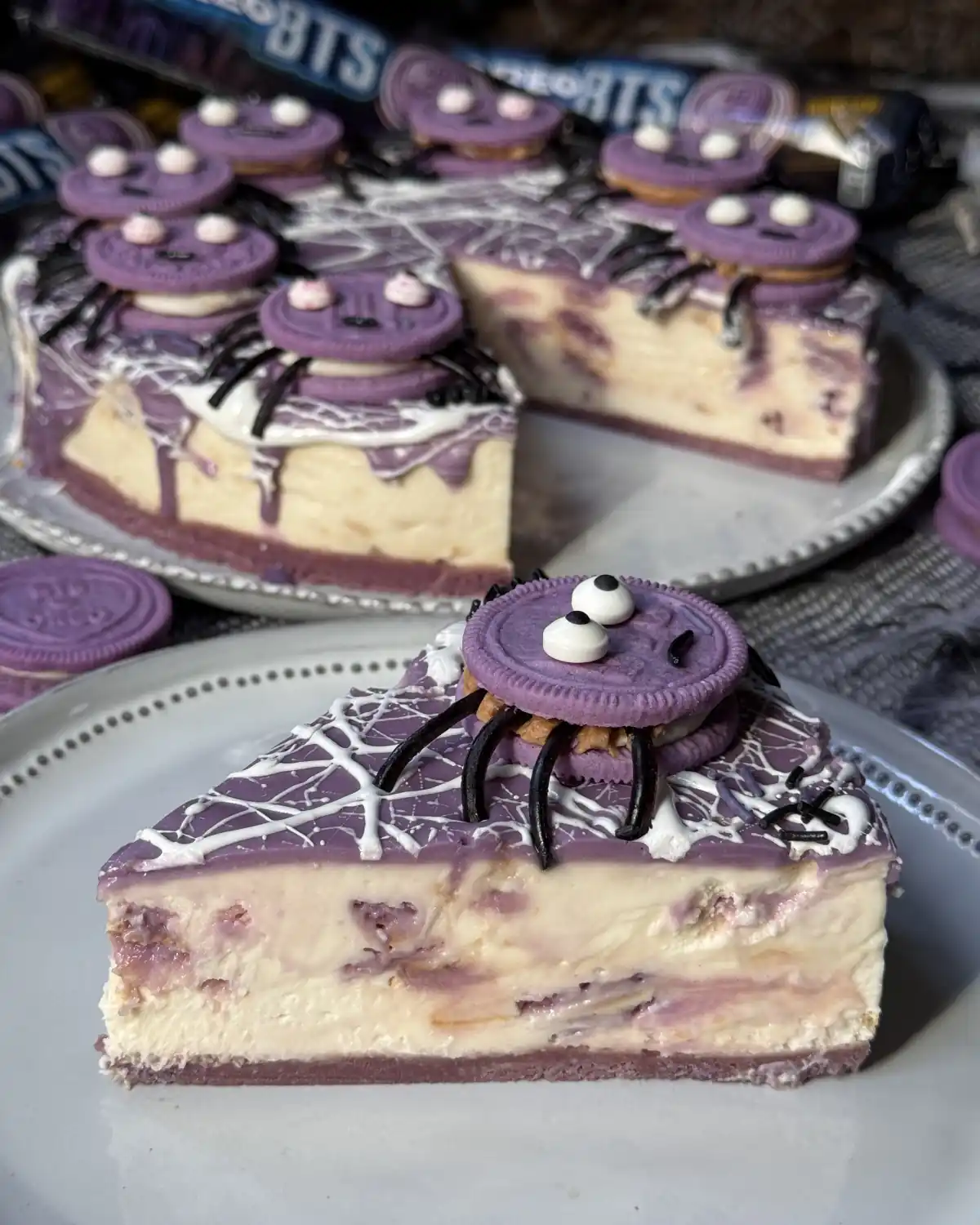 romisbakes recipe No-bake Halloween Oreo BTS Cheesecake