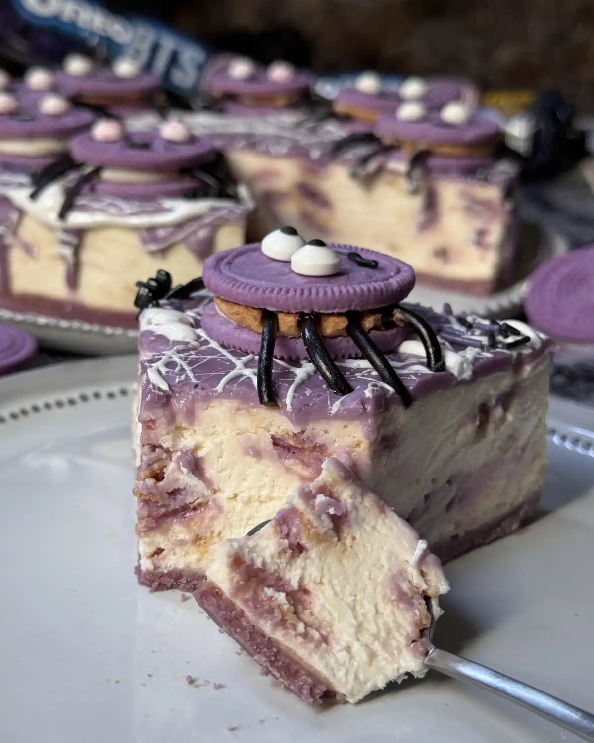 romisbakes recipe No-bake Halloween Oreo BTS Cheesecake