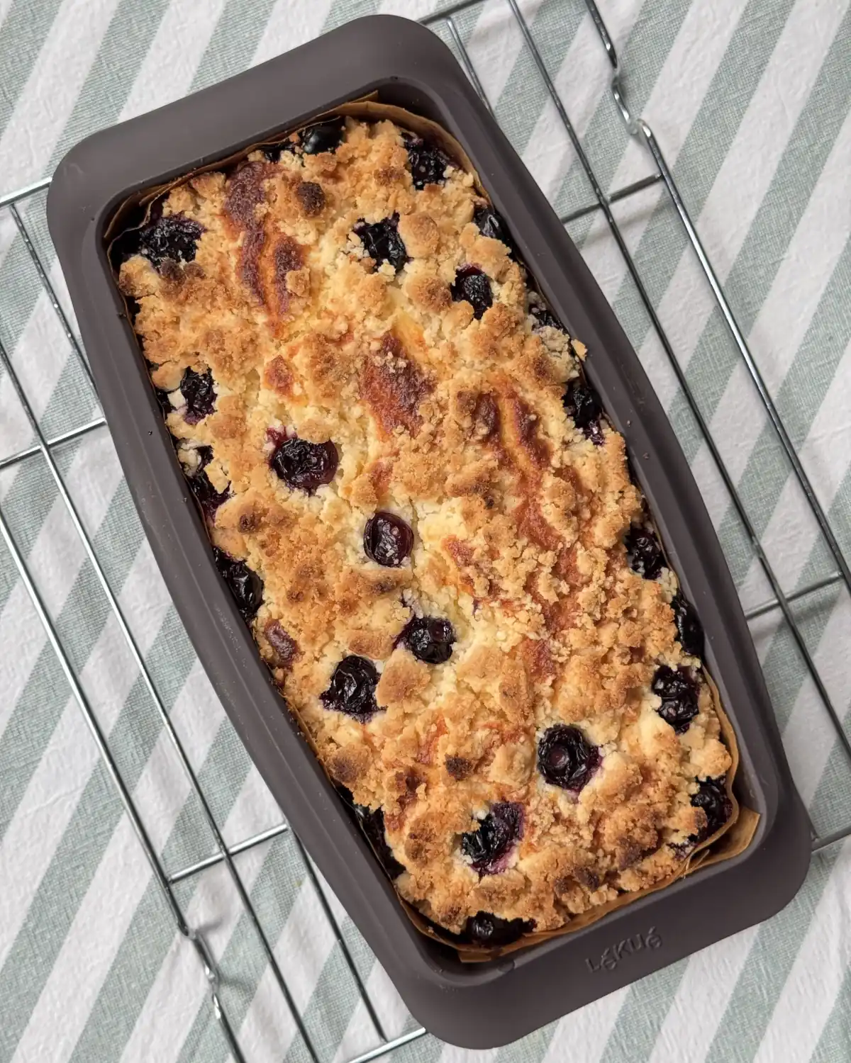 romisbakes receta Bizcocho de limón y arándanos con crumble