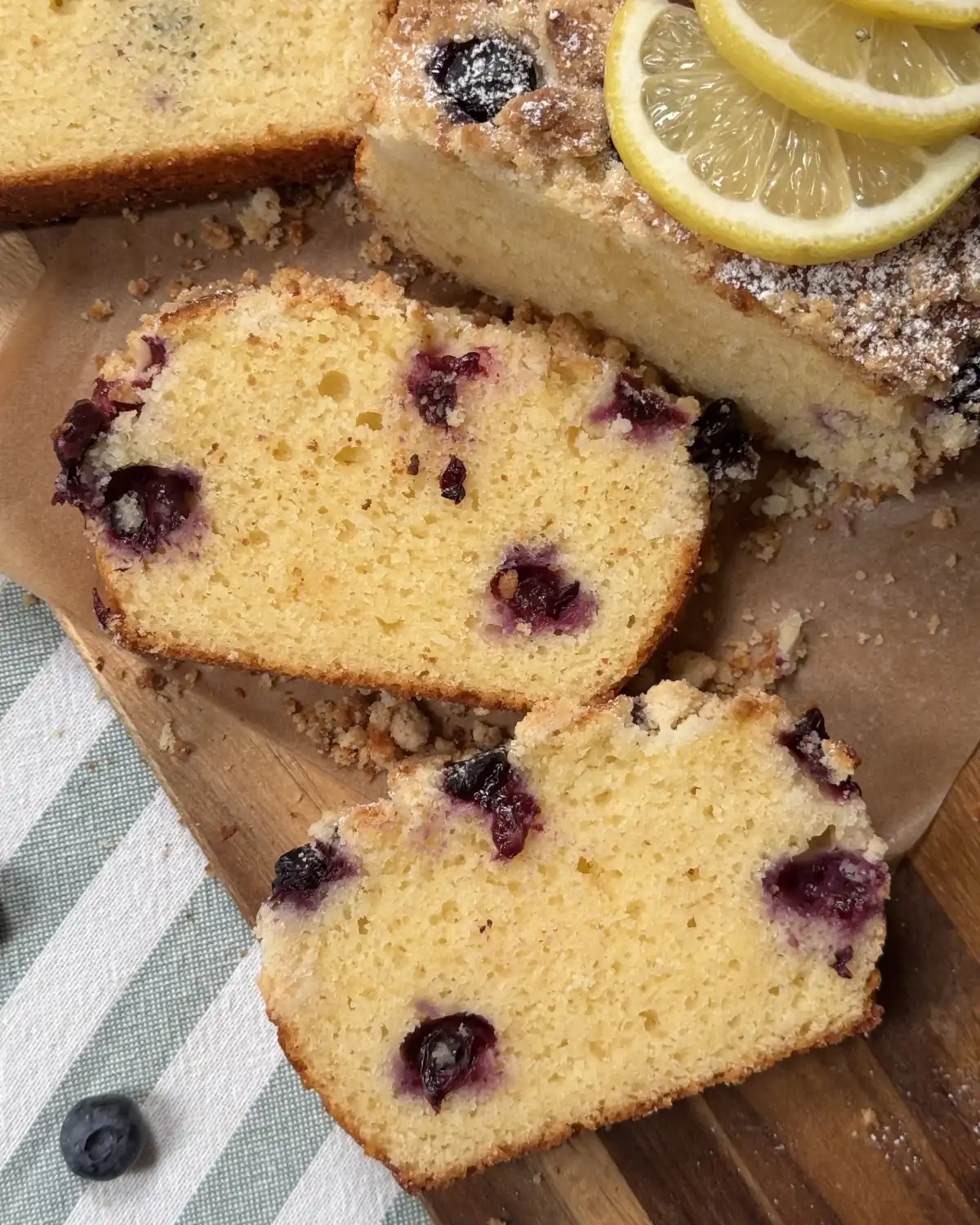 romisbakes receta Bizcocho de limón y arándanos con crumble