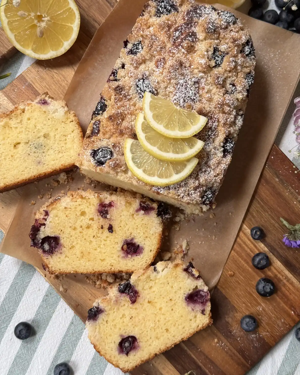 romisbakes receta Bizcocho de limón y arándanos con crumble