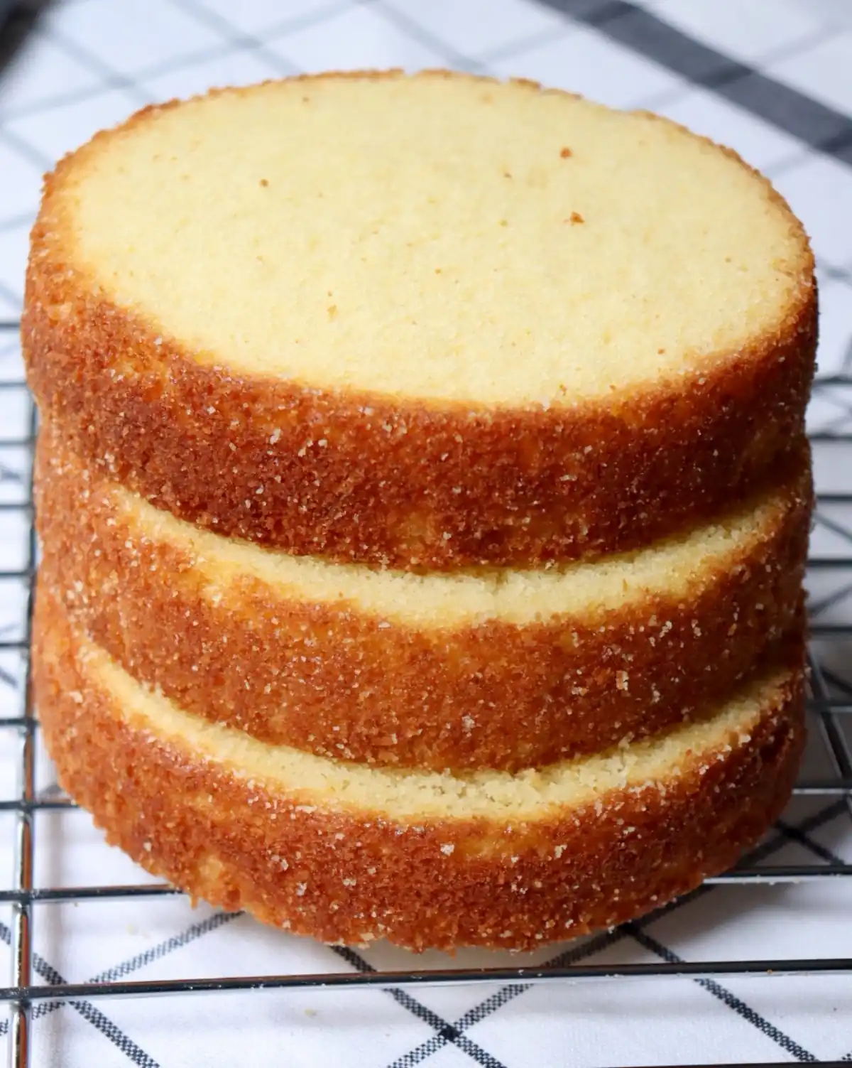 romisbakes recipe Lactose free lemon & mango cake