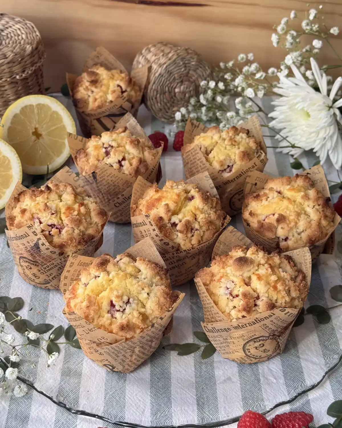 romisbakes recipe Lemon raspberry muffins with crumble