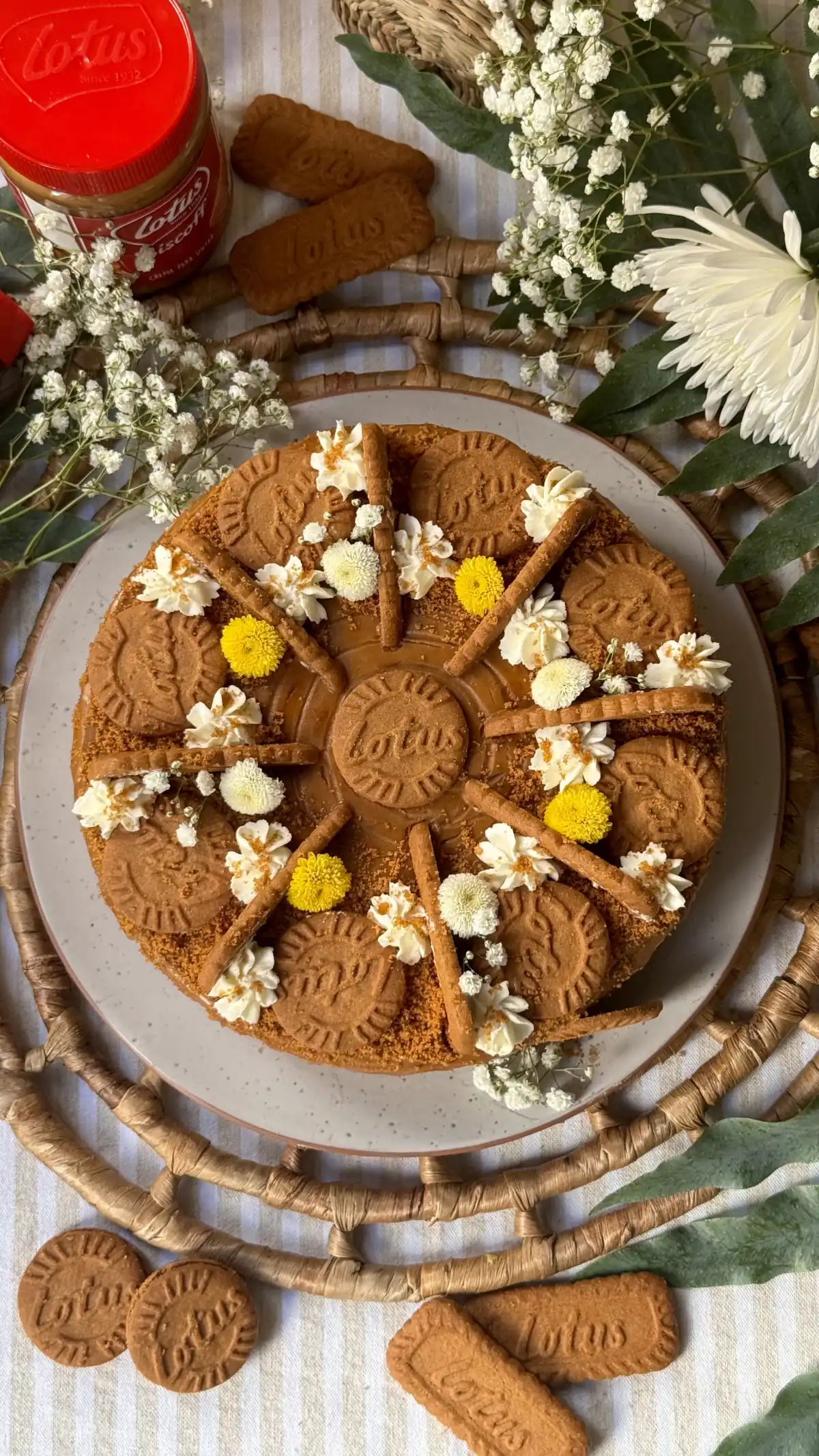 romisbakes recipe Lotus cheesecake