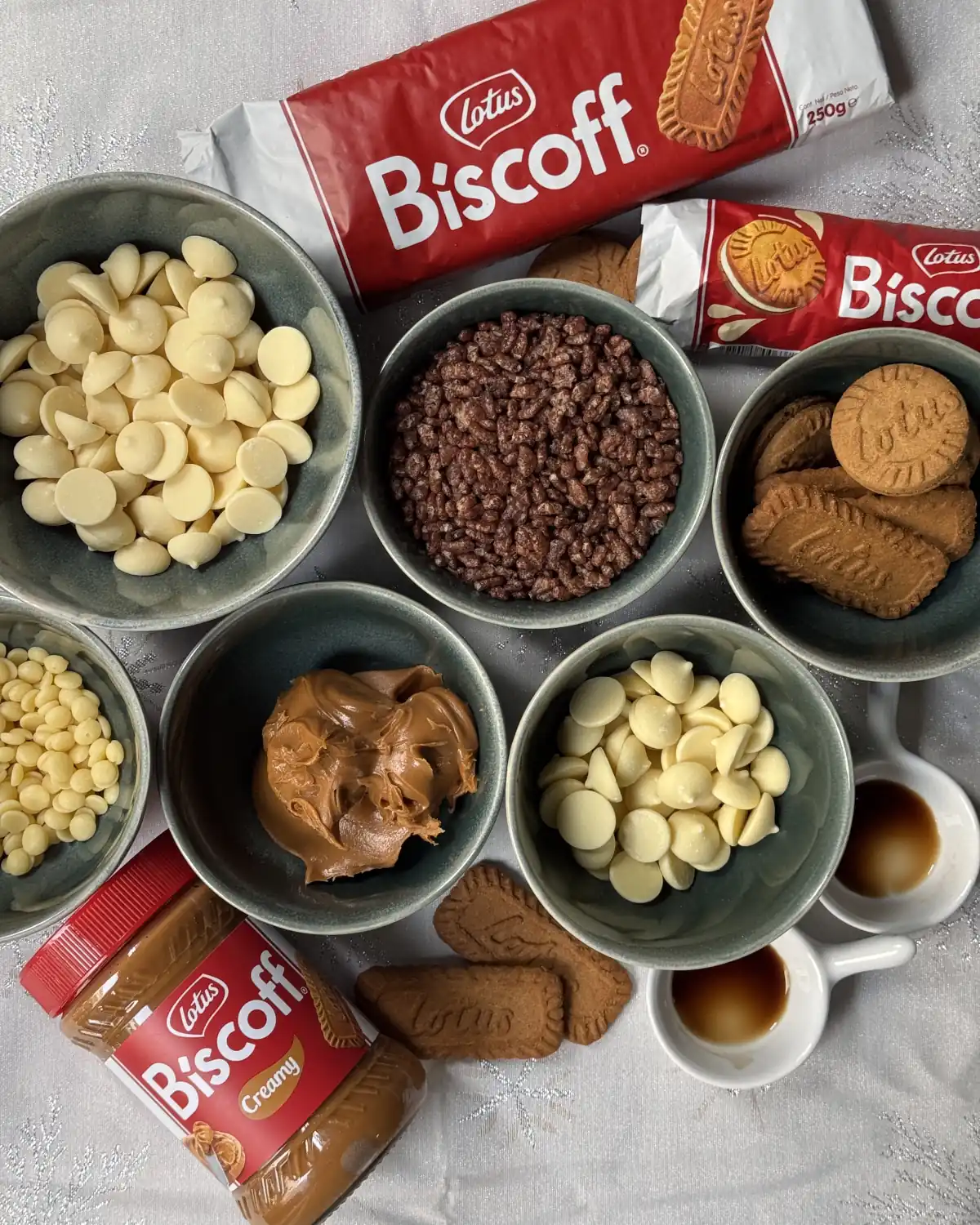 romisbakes receta Turrón lotus