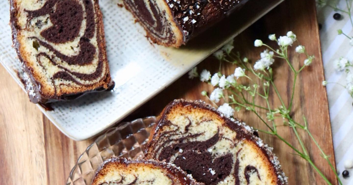 romisbakes recipe Chocolate & Vanilla Marble Cake