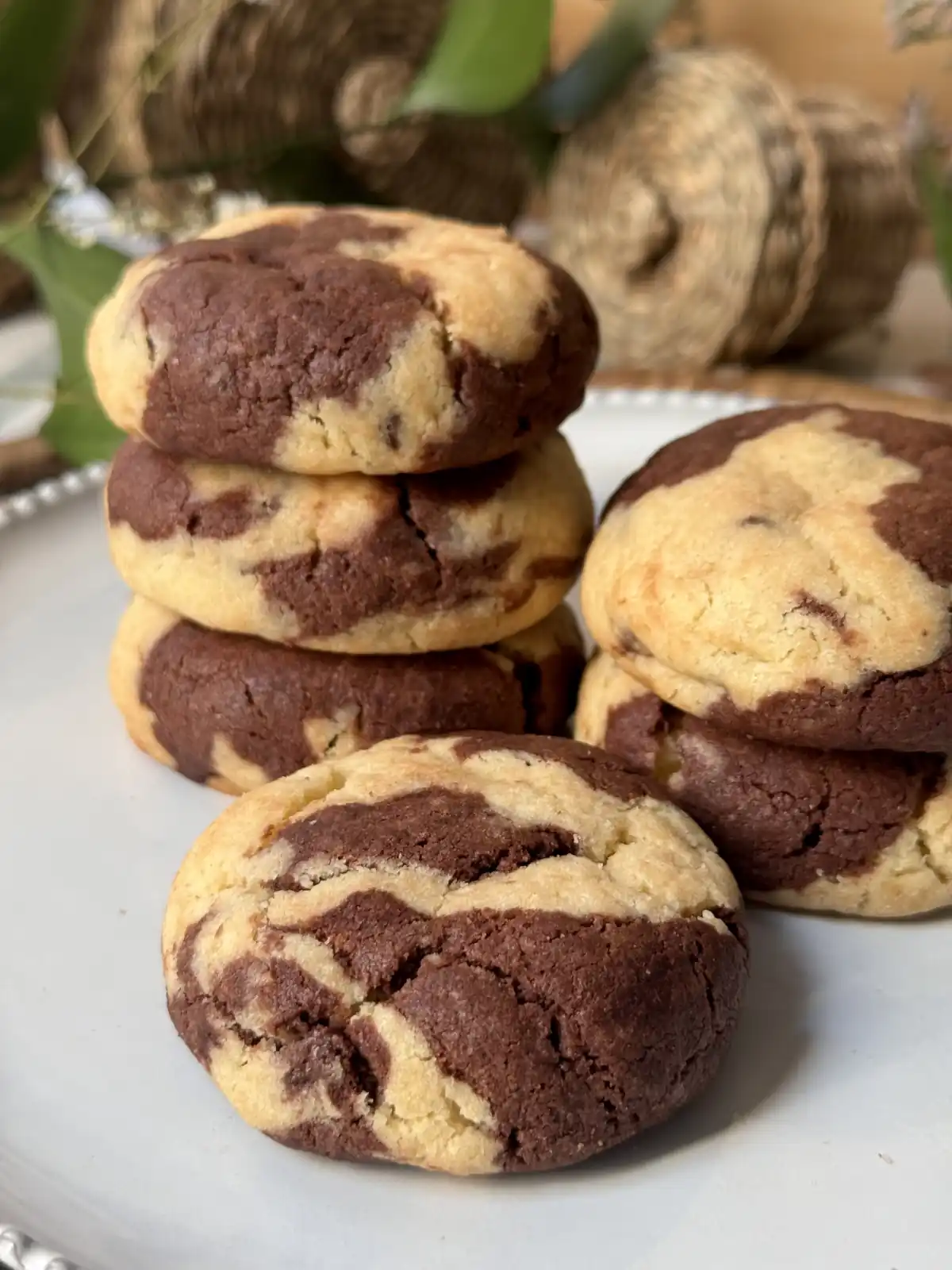 romisbakes recipe Vanilla and chocolate marble cookies