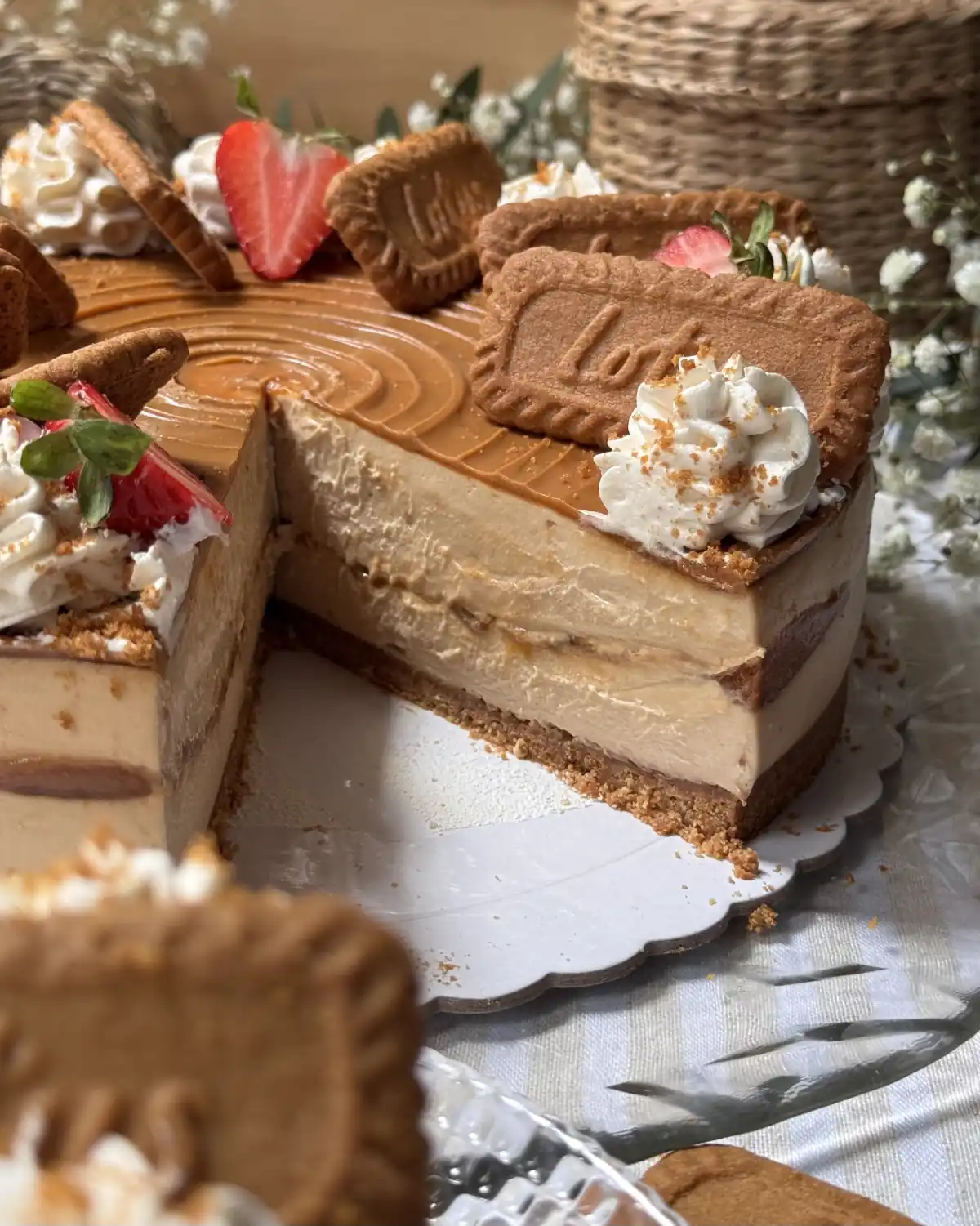 romisbakes recipe No-bake Biscoff cheesecake