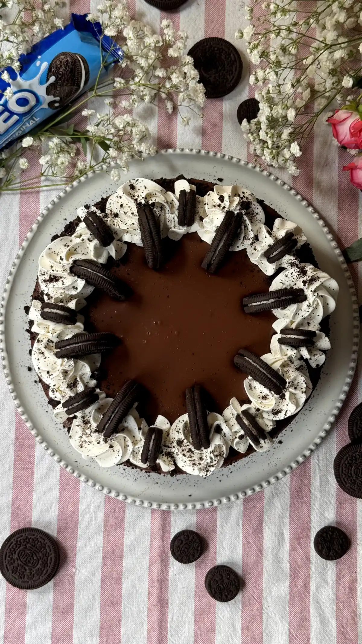 romisbakes recipe Oreo cheesecake
