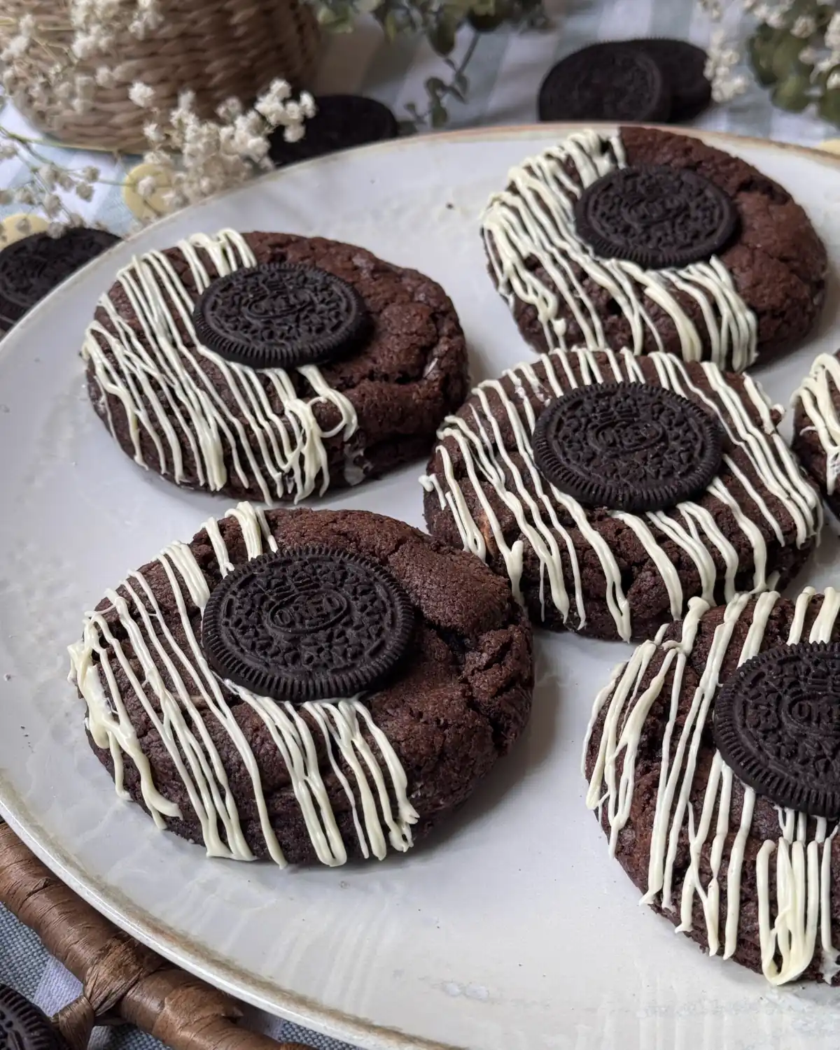 romisbakes recipe Oreo chocolate chip cookies