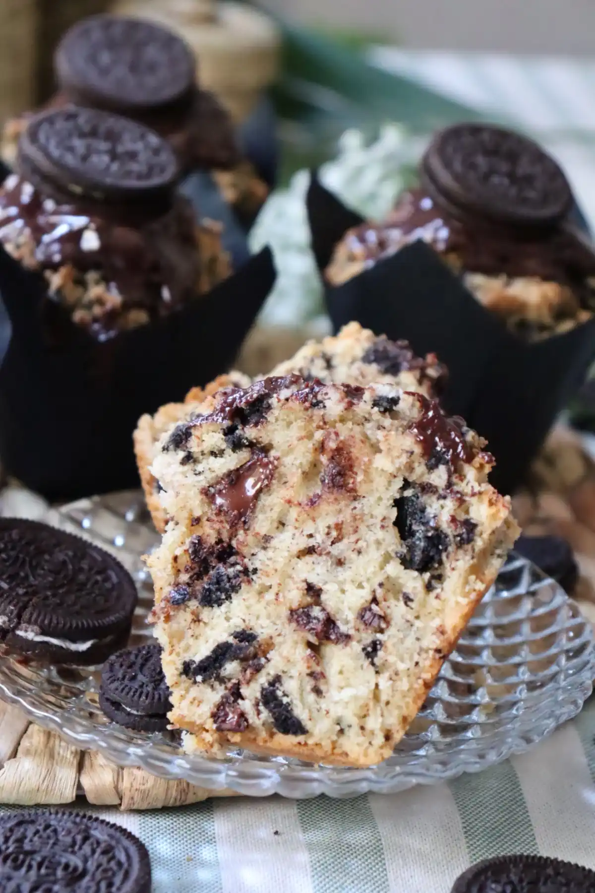 romisbakes recipe Oreo and chocolate muffins