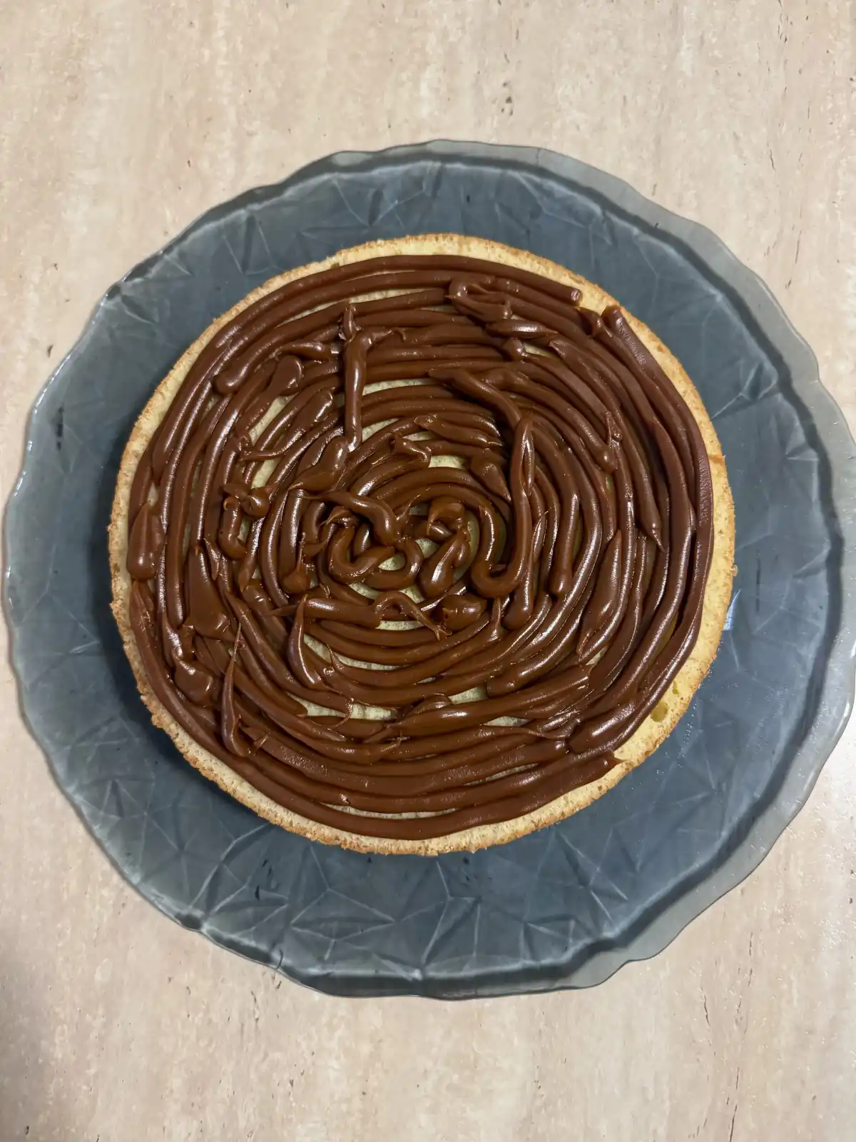 romisbakes recipe Peach and dulce de leche cake