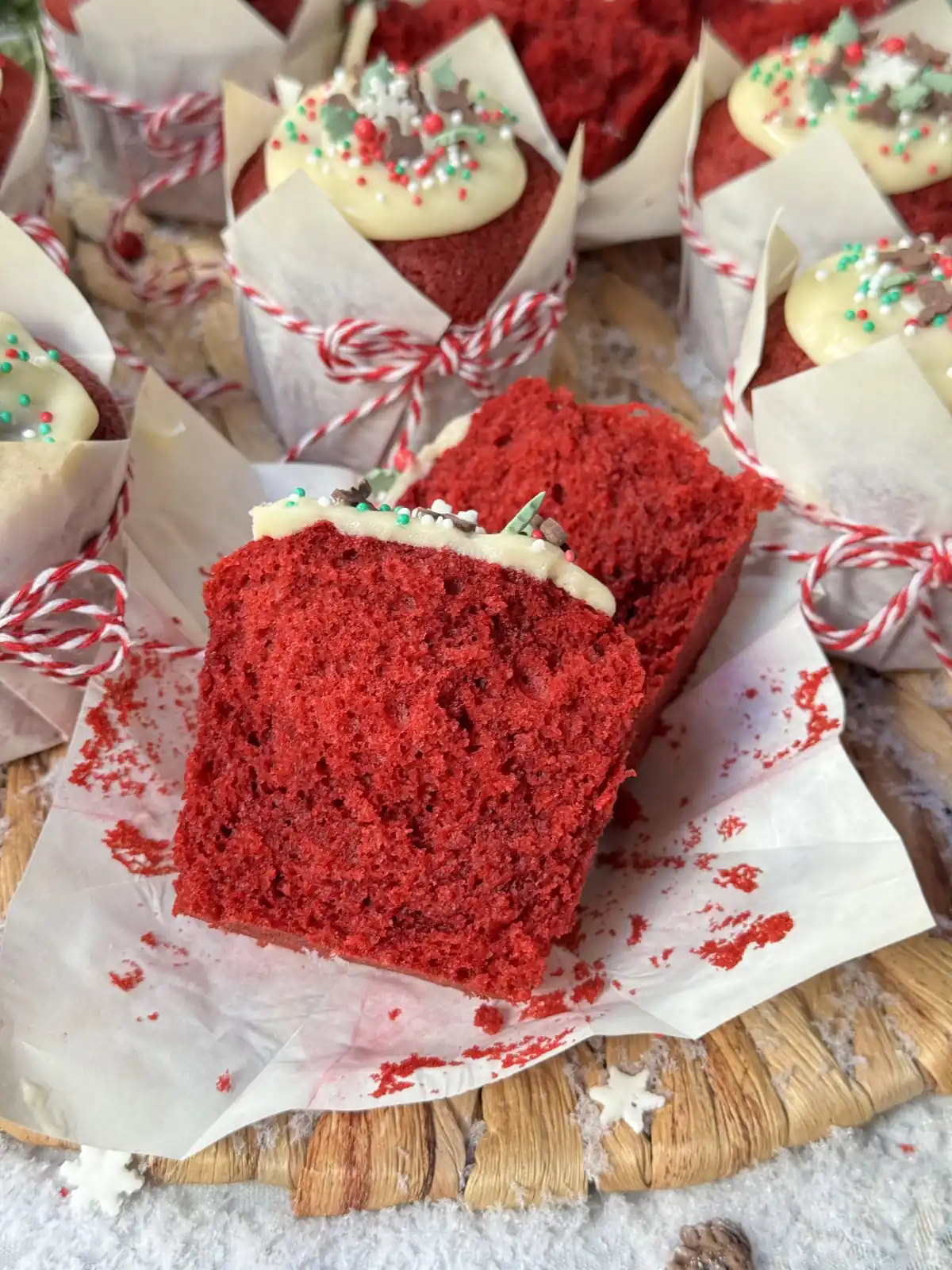 romisbakes recipe Red velvet muffins