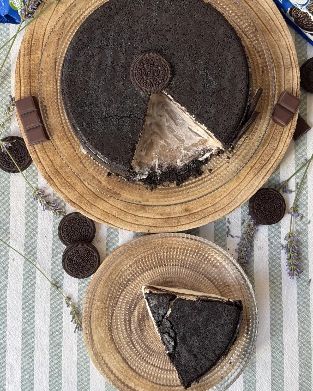 romisbakes recipe Upside Down Oreo Cheesecake