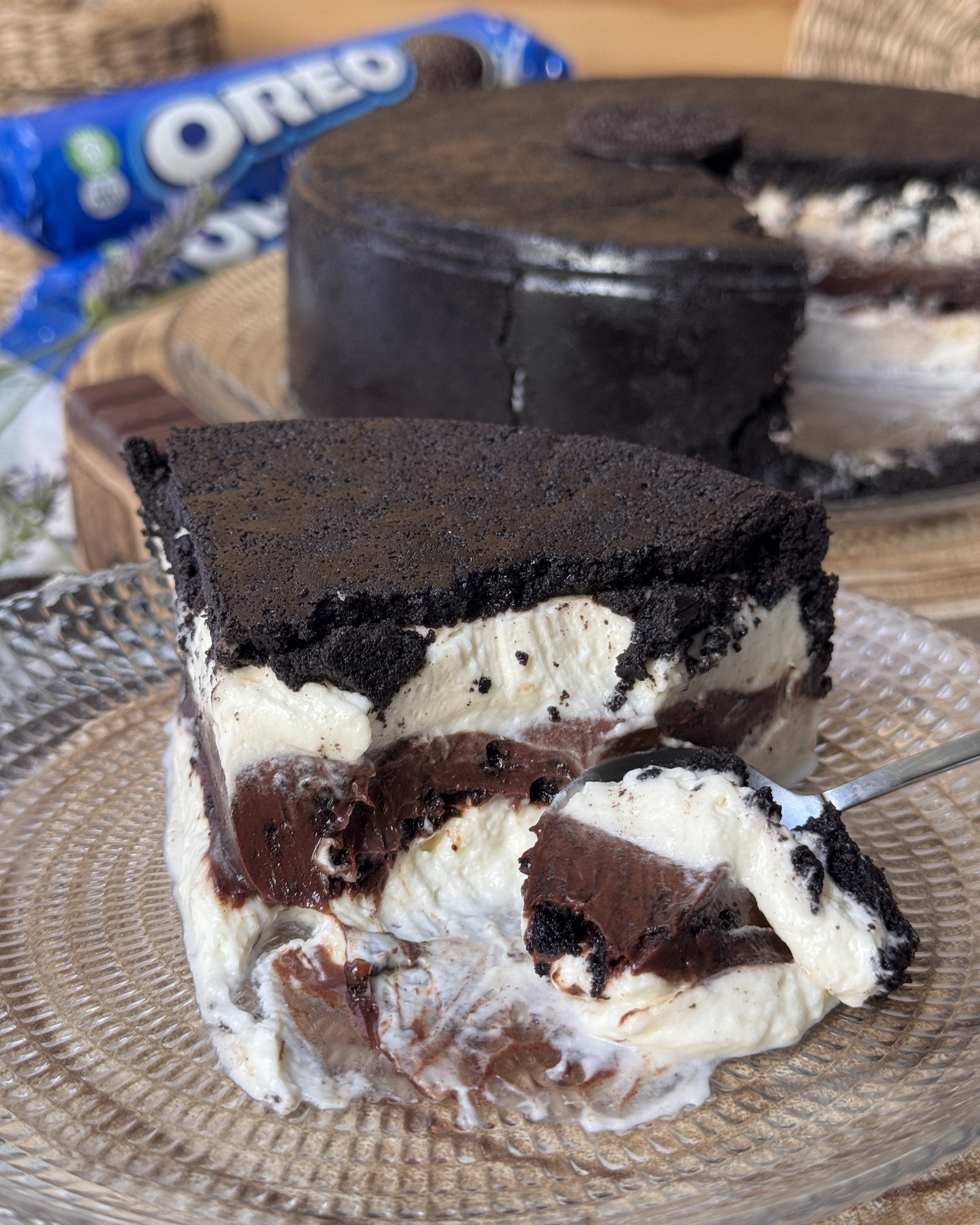 romisbakes recipe Upside down oreo cheesecake
