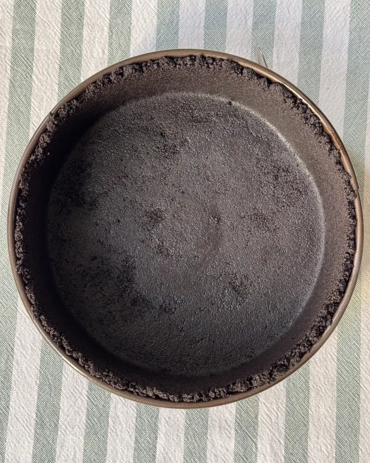 romisbakes recipe Upside Down Oreo Cheesecake
