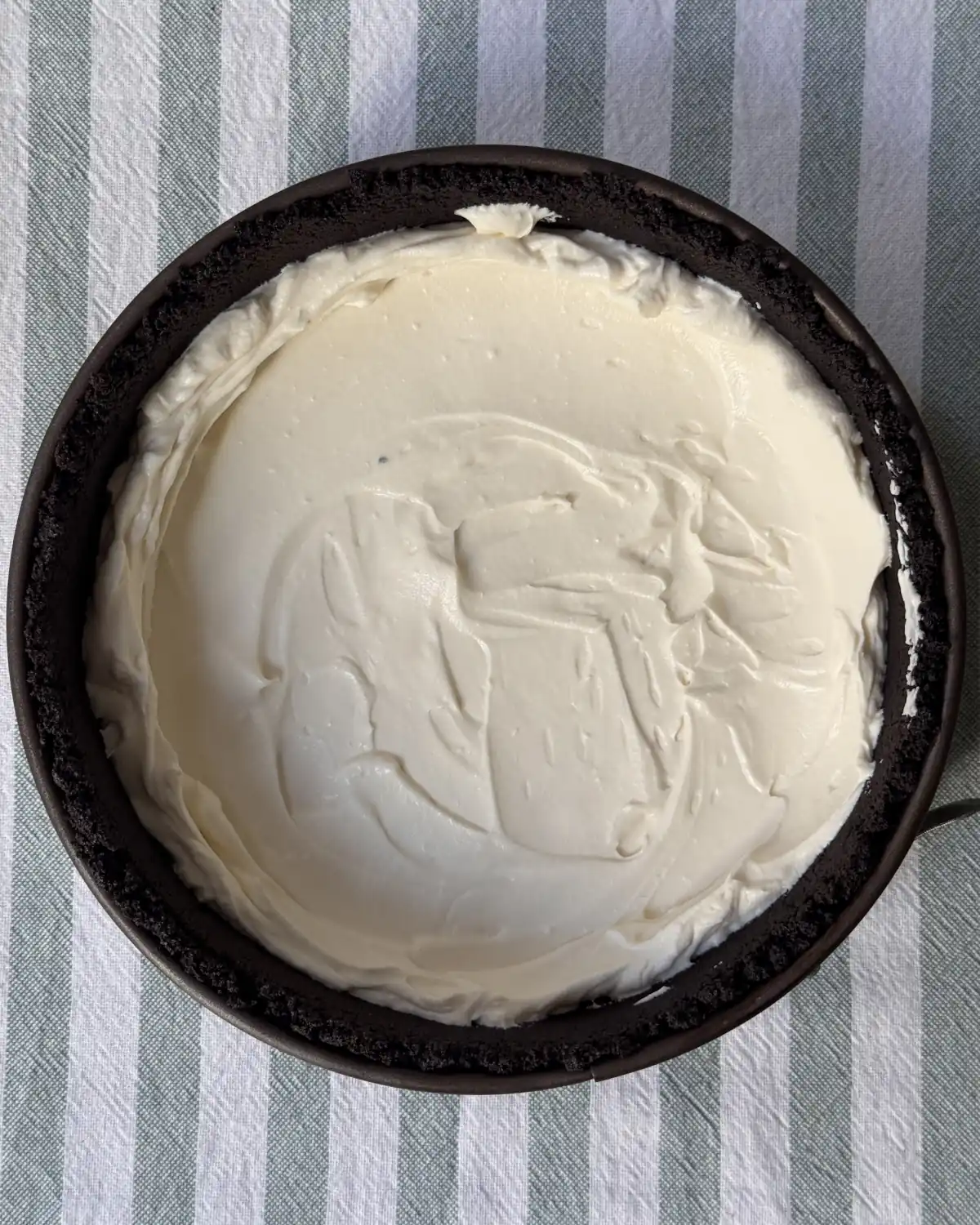 romisbakes recipe Upside Down Oreo Cheesecake