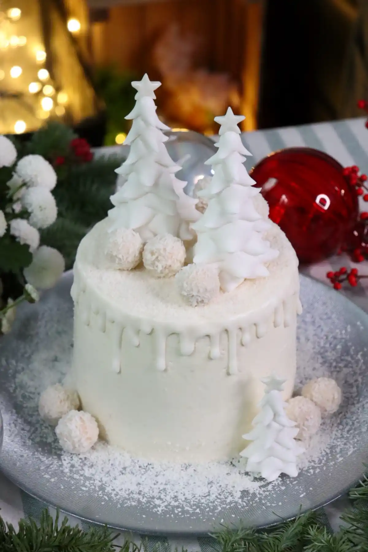 romisbakes recipe Vanilla Coconut & Pineapple Cake