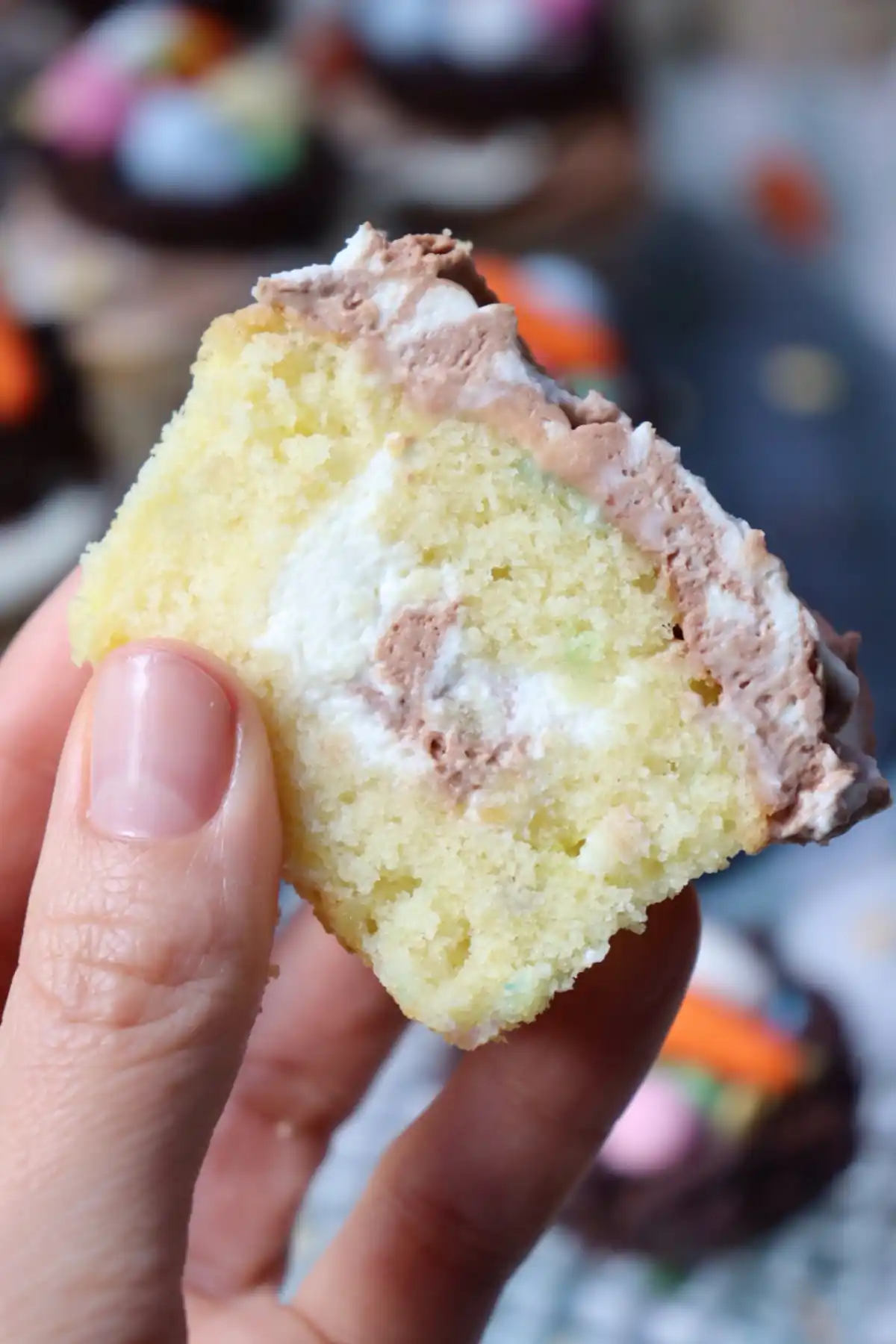 romisbakes recipe Vanilla Easter Cupcakes