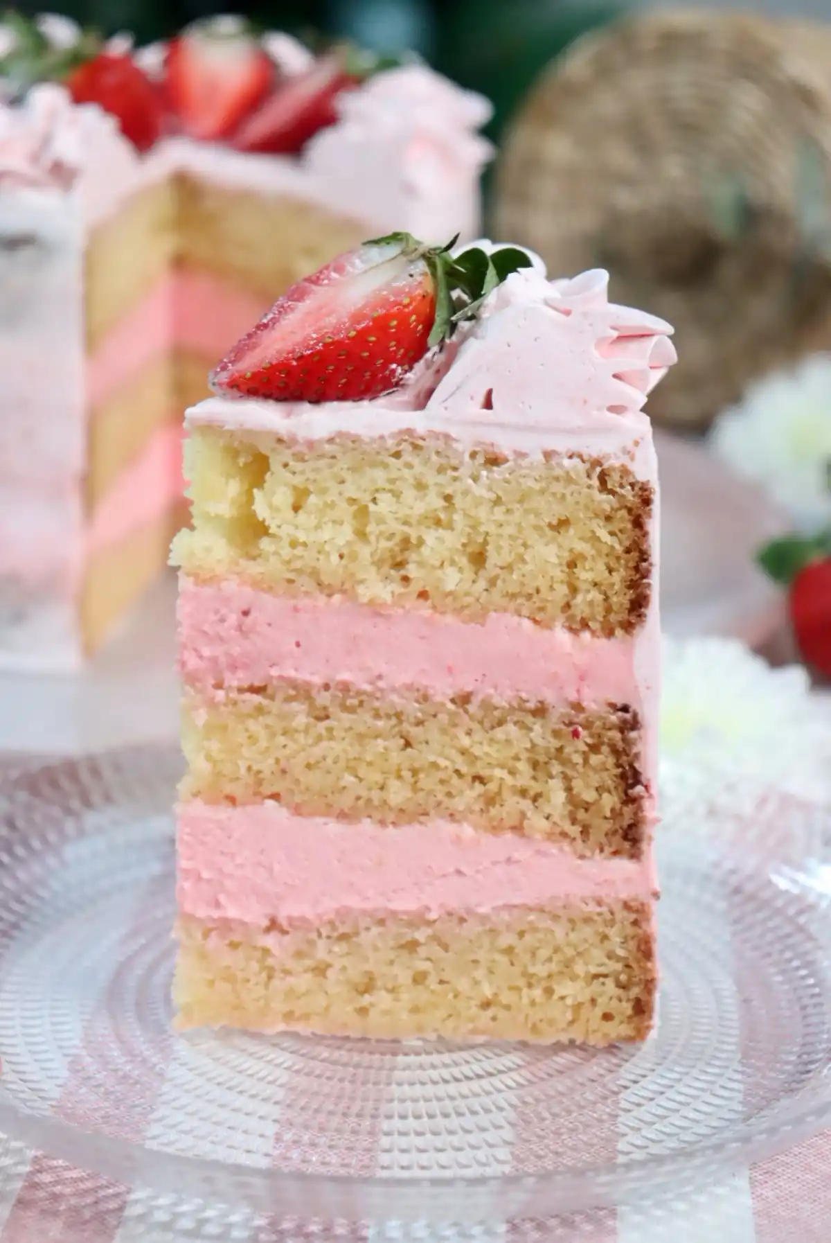 romisbakes recipe Lactose-free vanilla & strawberry cake