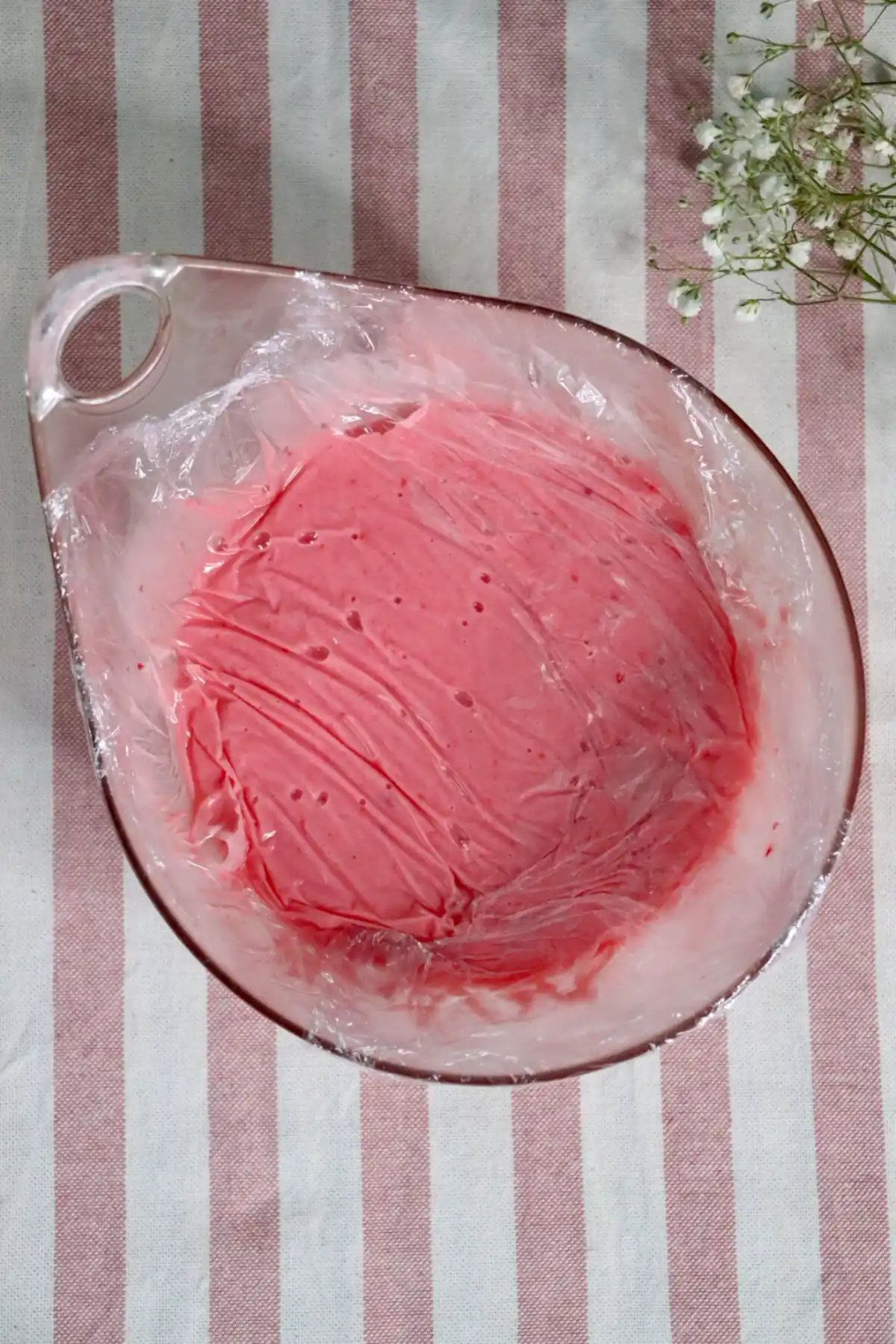 romisbakes recipe Lactose-free vanilla & strawberry cake