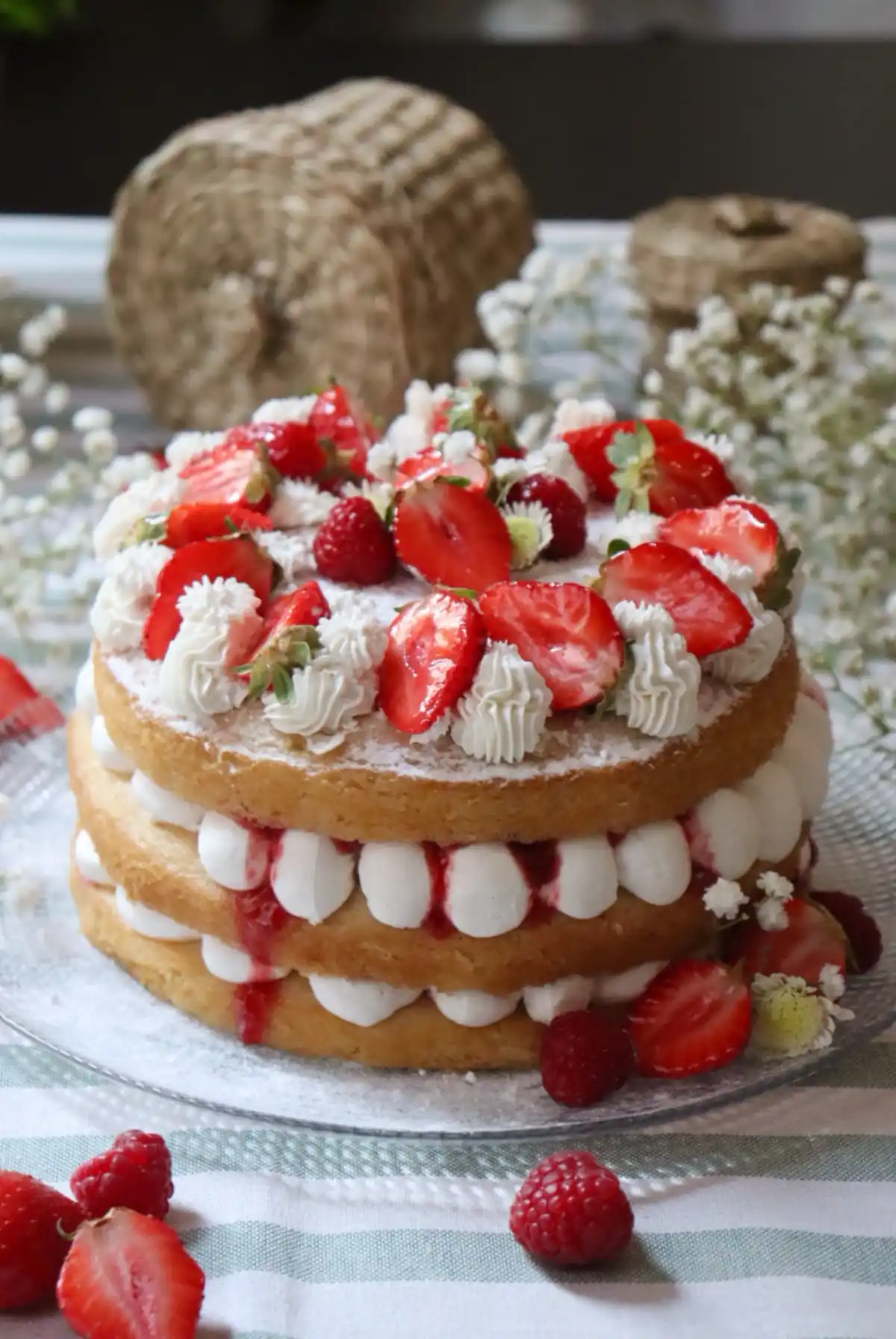romisbakes recipe Vegan Victoria Sponge Cake