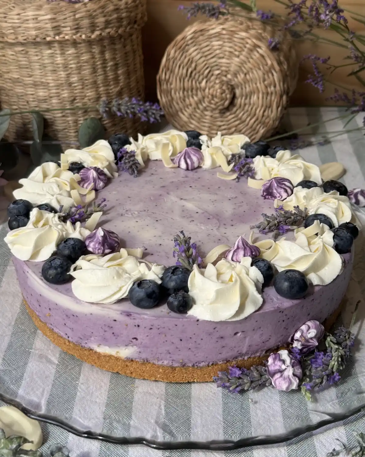 romisbakes receta Cheesecake de chocolate blanco y arándanos