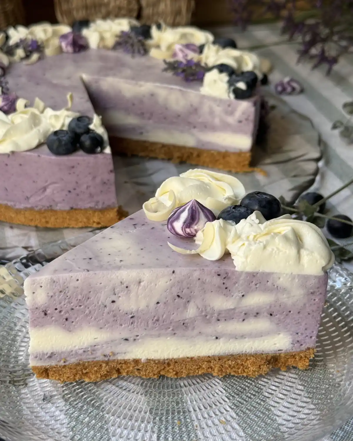 romisbakes recipe White chocolate and blueberry cheesecake